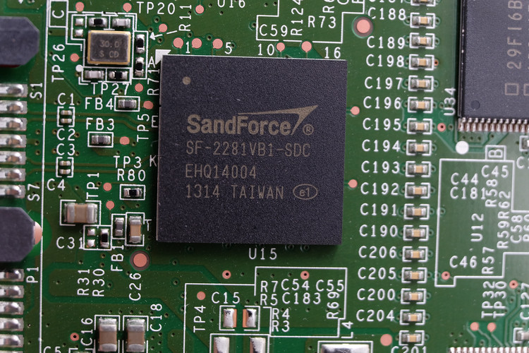 #OCZ Vector 180系列SSD全网首发试用#体验极致加速！享受来自电脑的推背感！拆机篇！