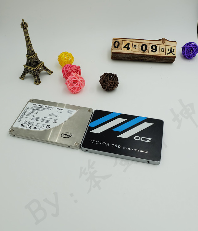 #OCZ Vector 180系列SSD全网首发试用#体验极致加速！享受来自电脑的推背感！拆机篇！