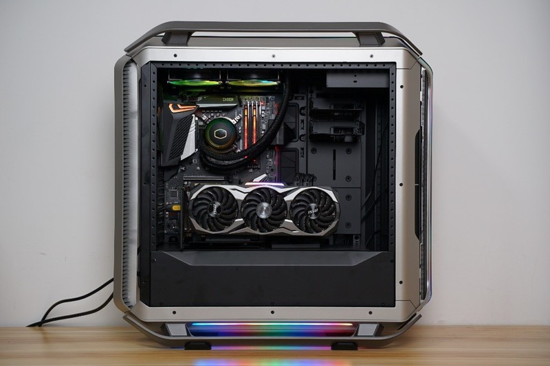 PC里的超跑——酷冷至尊COSMOS C700M装机SHOW