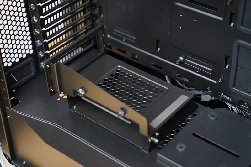 PC里的超跑——酷冷至尊COSMOS C700M装机SHOW