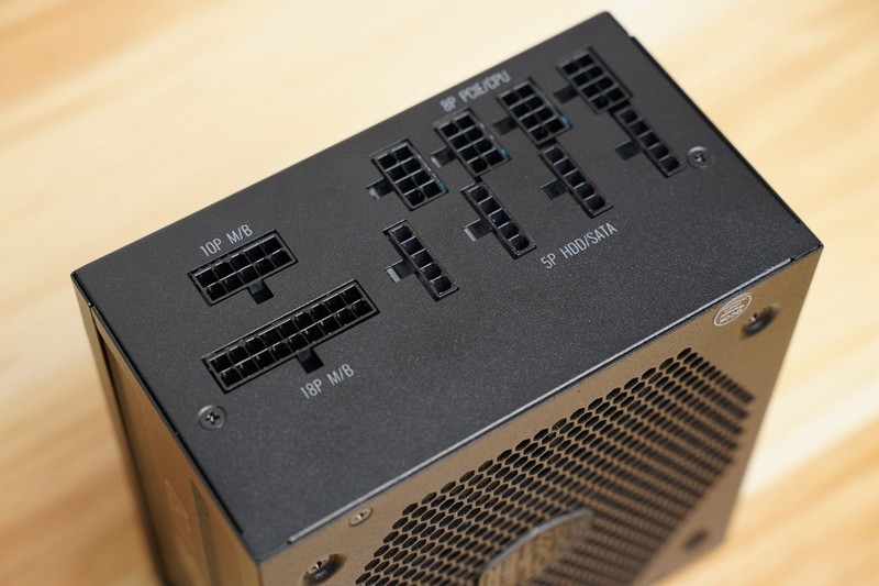 PC里的超跑——酷冷至尊COSMOS C700M装机SHOW