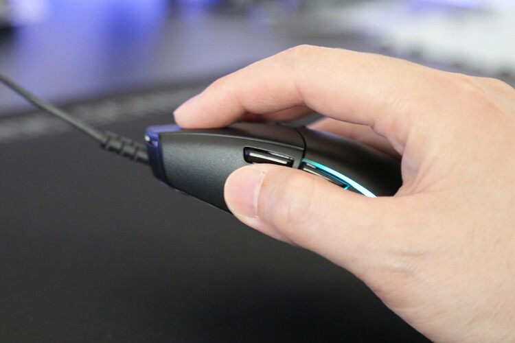 打造罗技旗舰灯效：罗技G102二代游戏鼠标开箱