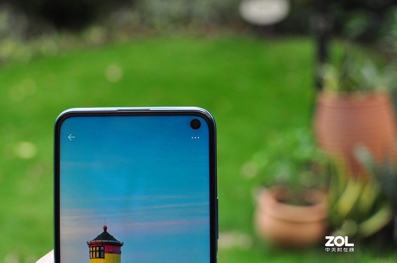 一个手机钉子户的妥协 —— iQOO Neo3真香体验分享（篇一：开箱、跑分、游戏性能）