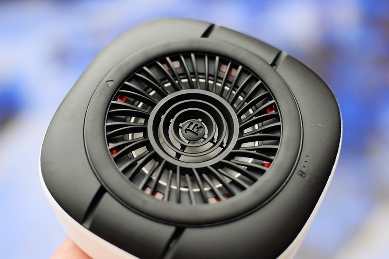 给爱人一份体贴 左点小艾2Max智能艾灸盒