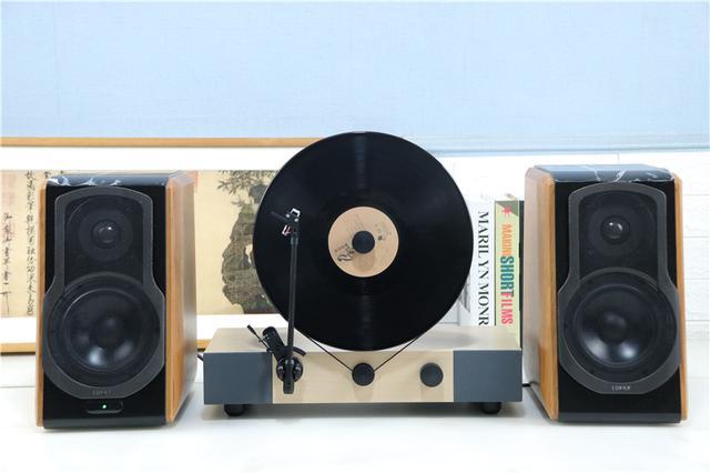 跨越时代的黑胶唱机，为何再成新秀？这个原因无可代替