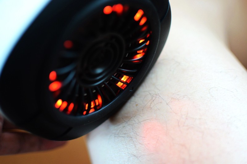 给爱人一份体贴 左点小艾2Max智能艾灸盒