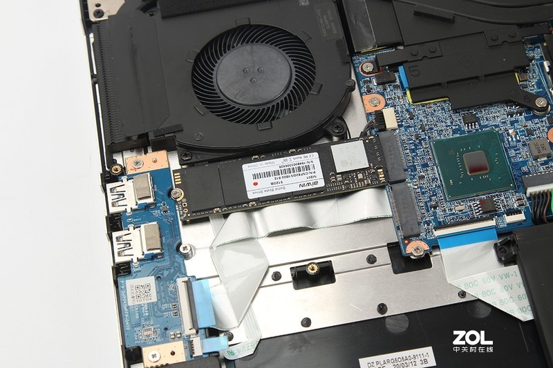 F117-BPRO-硬盘内存升级教程