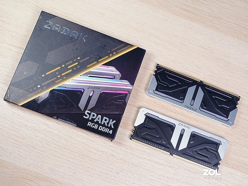 响应号召宅在家！分体水冷、RGB和信仰，这台PC主机全都有，终于可以好好玩游戏了！