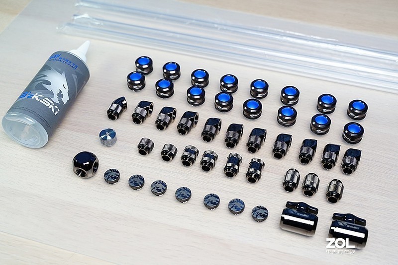 响应号召宅在家！分体水冷、RGB和信仰，这台PC主机全都有，终于可以好好玩游戏了！