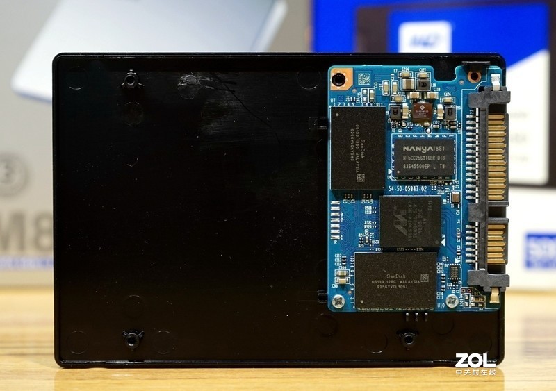 NVMe当道，SATA SSD尚能饭否——四款480-512G热销SATA固态硬盘对比详测
