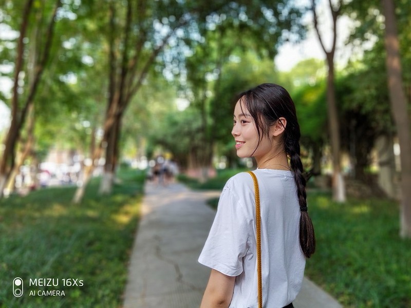 手感第二好的魅族16Xs 令我大开眼界