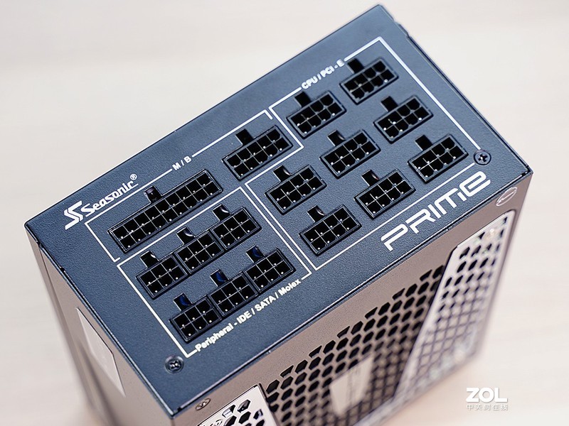 响应号召宅在家！分体水冷、RGB和信仰，这台PC主机全都有，终于可以好好玩游戏了！