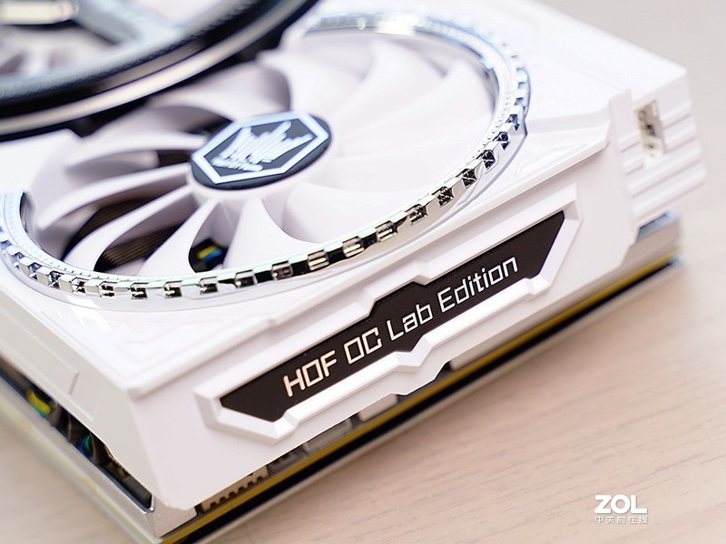 响应号召宅在家！分体水冷、RGB和信仰，这台PC主机全都有，终于可以好好玩游戏了！