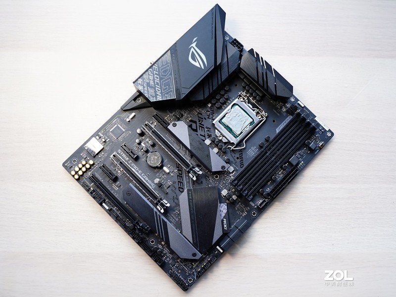 响应号召宅在家！分体水冷、RGB和信仰，这台PC主机全都有，终于可以好好玩游戏了！