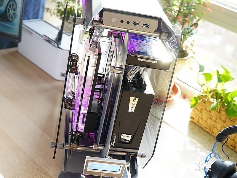 响应号召宅在家！分体水冷、RGB和信仰，这台PC主机全都有，终于可以好好玩游戏了！