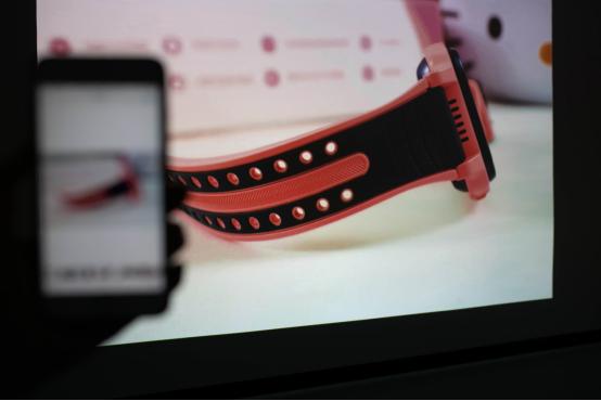 难怪老板点名要无线办公投影仪，真的好用