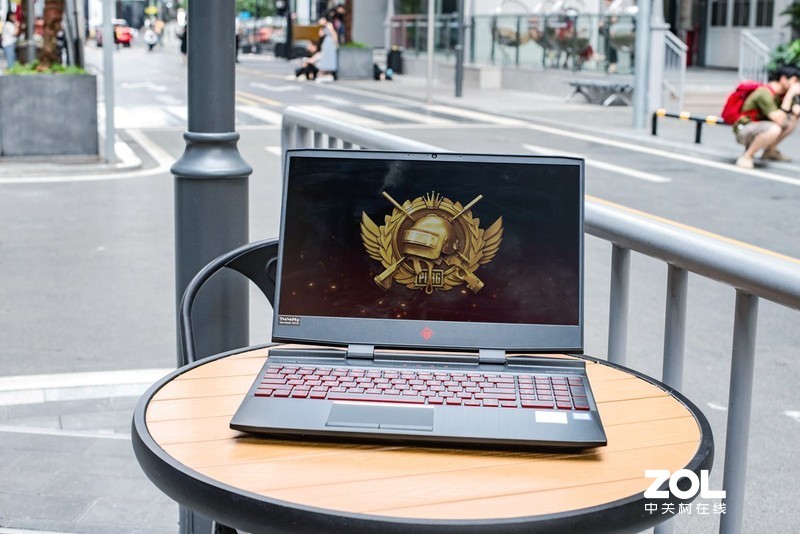 电竞屏、窄边框、光线追踪，能圈女粉丝的暗影精灵5游戏本