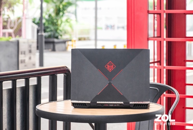 电竞屏、窄边框、光线追踪，能圈女粉丝的暗影精灵5游戏本