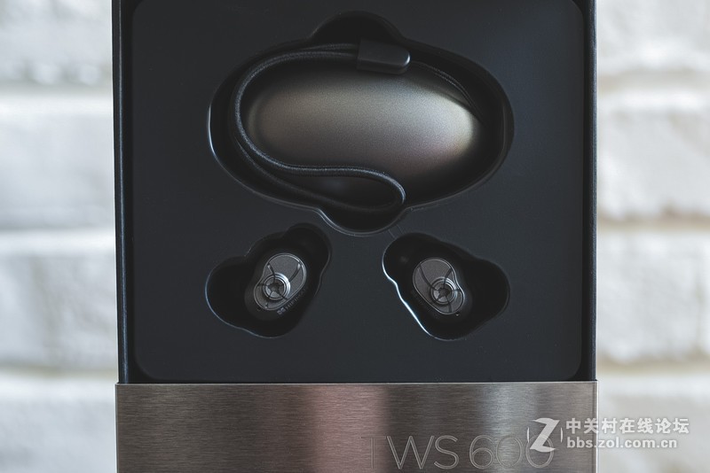 真无线耳机如今烧到了HiFi圈子，来看看HIFIMAN TWS600如何应战