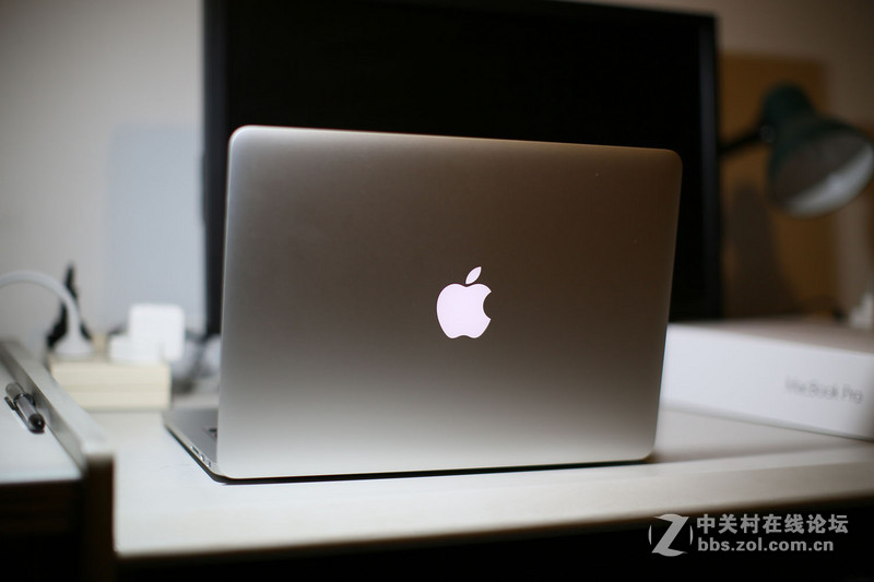 MBR MF840CH/A 开箱机