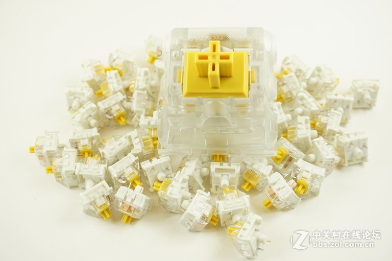 轴体新花样—凯华＆NovelKeys巨轴