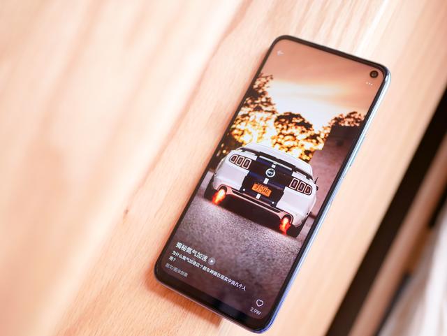 iqooneo3骁龙865144hz屏幕强悍性能却也有短板