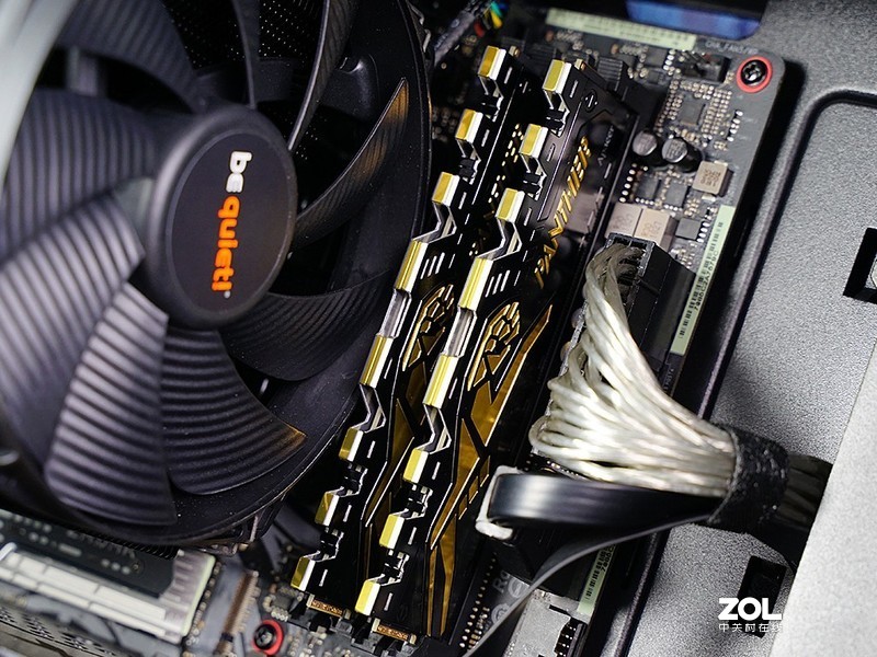 反光污染！无光主机搞测试：千元级新军RX590GME比对RX580