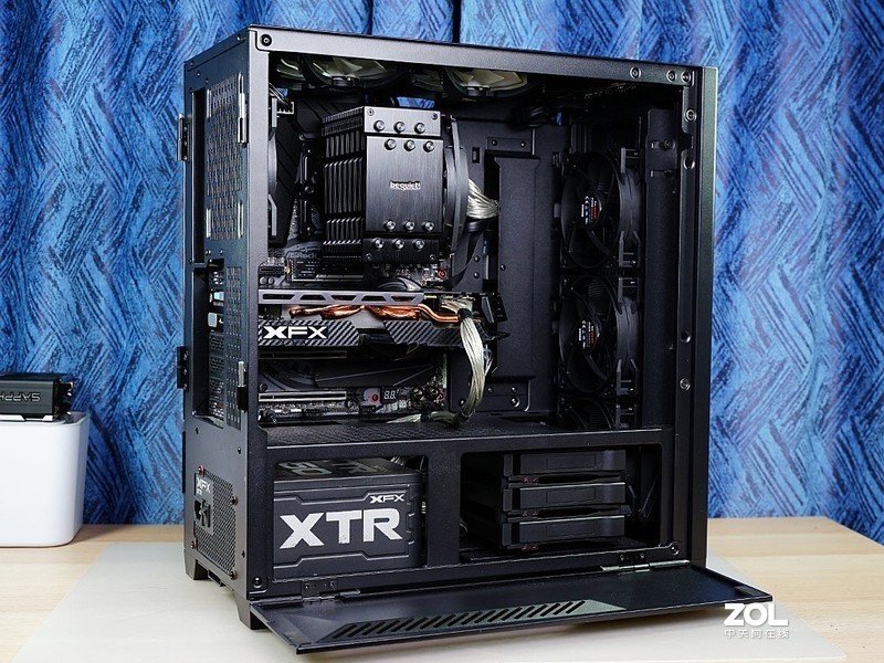 反光污染！无光主机搞测试：千元级新军RX590GME比对RX580