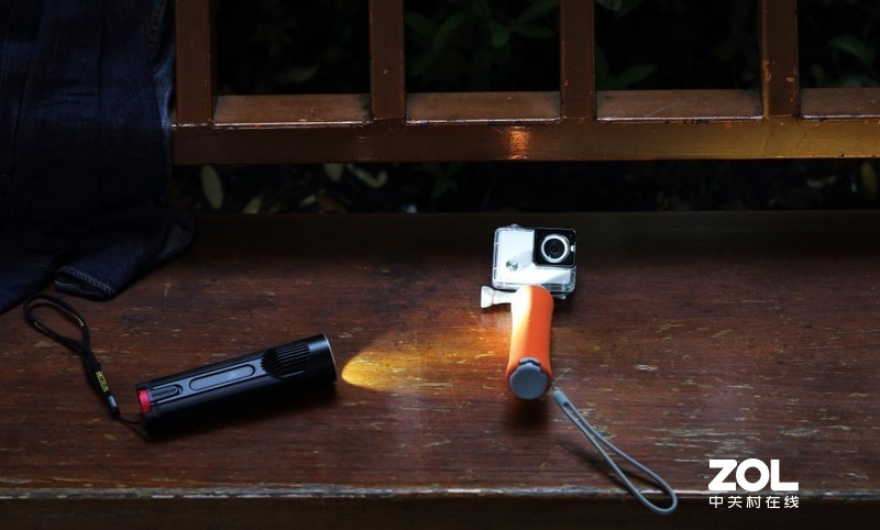 黑夜中，我用它寻找光明——奈特科尔EC4S体验