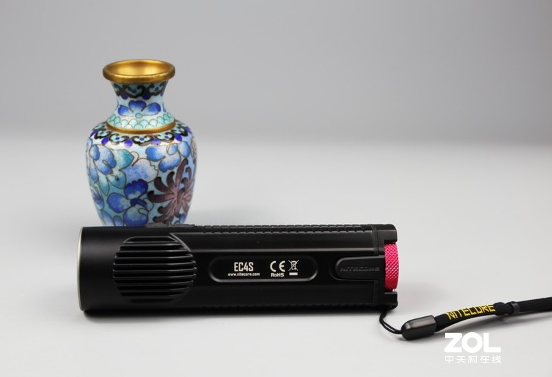 黑夜中，我用它寻找光明——奈特科尔EC4S体验