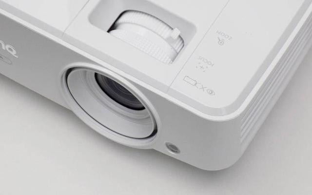 无网也能无线投影，开会无需带电脑-智能商务投影机E500体验