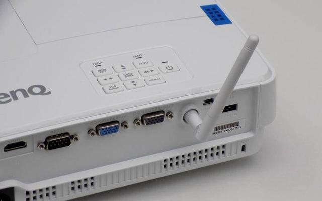 无网也能无线投影，开会无需带电脑-智能商务投影机E500体验