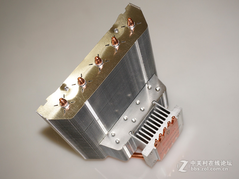 酷冷至尊Geminii S524 v2 评测：下压战侧吹