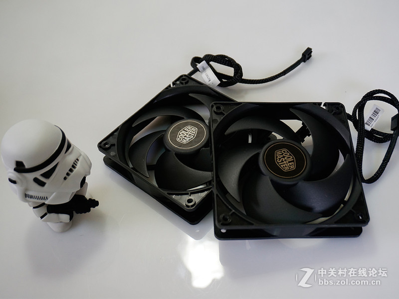 酷冷至尊Geminii S524 v2 评测：下压战侧吹