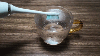 无极调速，适合全年龄段的颜师声波电动牙刷体验