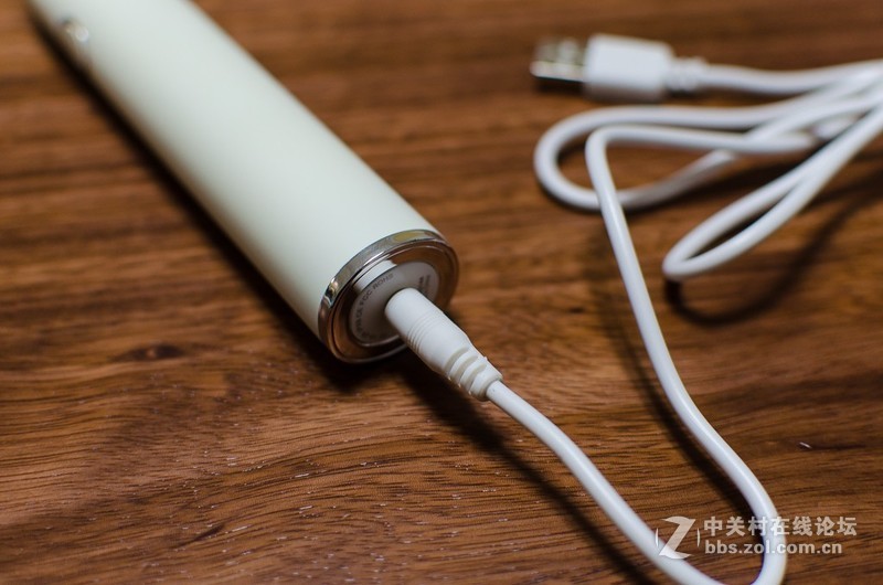 无极调速，适合全年龄段的颜师声波电动牙刷体验