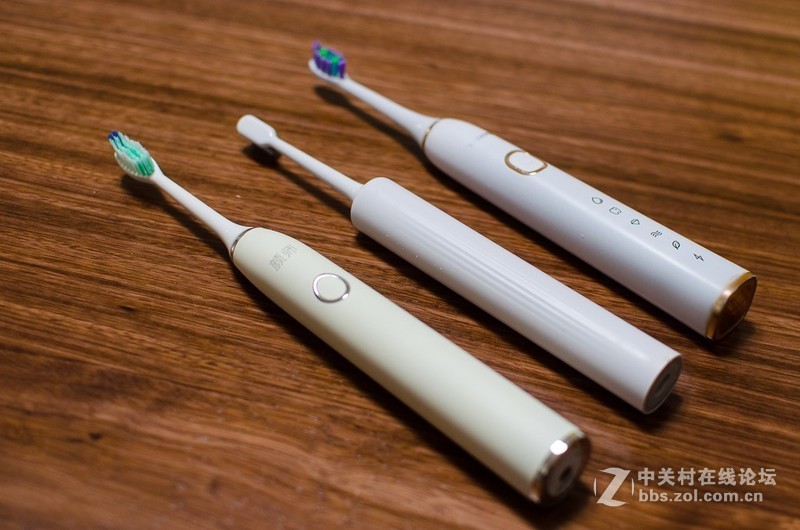 无极调速，适合全年龄段的颜师声波电动牙刷体验