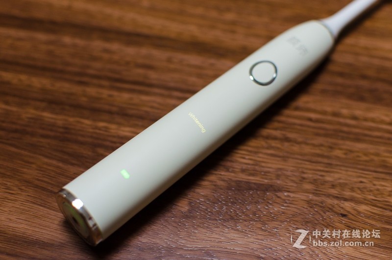 无极调速，适合全年龄段的颜师声波电动牙刷体验