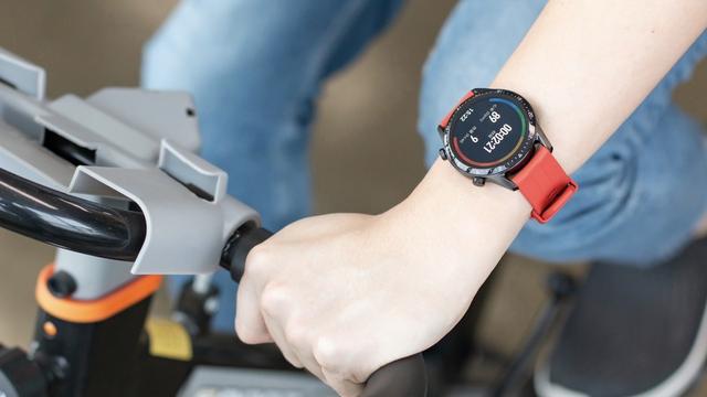 华为Watch GT2与Garmin Fenix6该如何选择？全方位对比了解答案