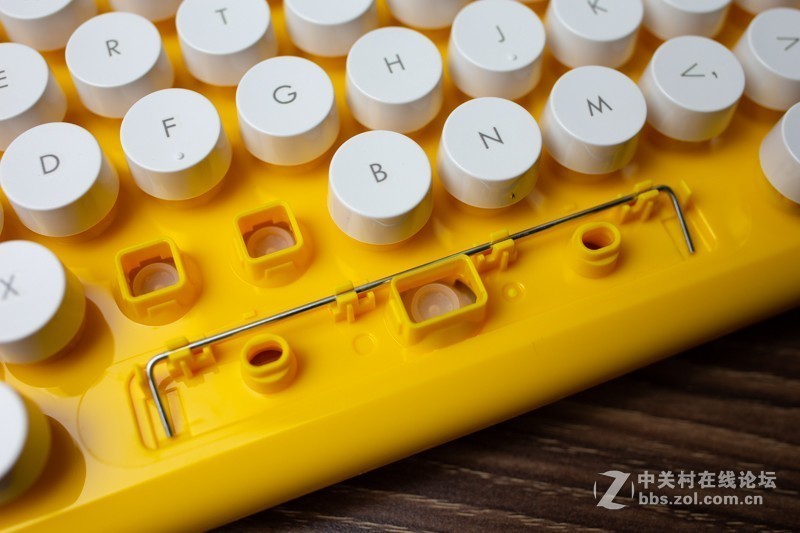 钢铁直男退散，它只属于萌妹子！上手体验富勒MK910无线键鼠套装