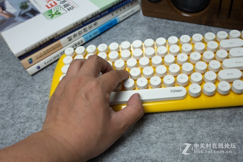 钢铁直男退散，它只属于萌妹子！上手体验富勒MK910无线键鼠套装