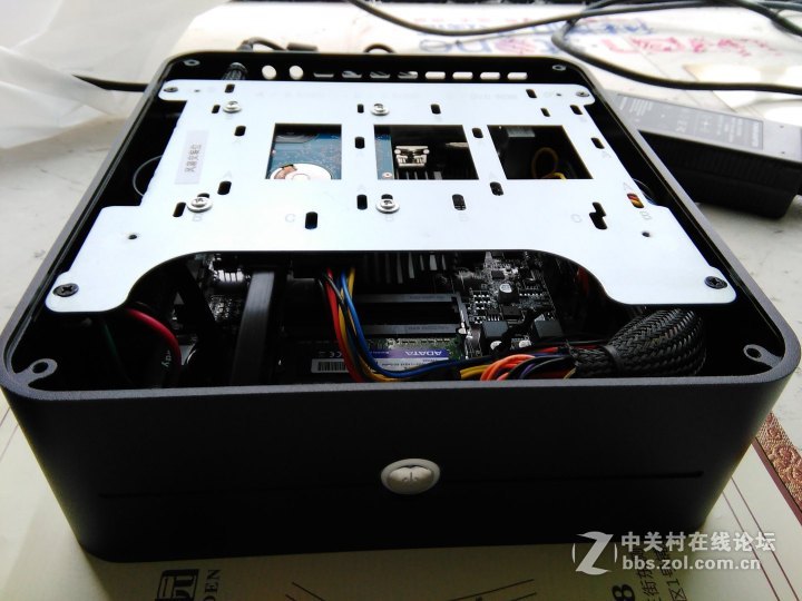 【DIY】入手明基不闪屏GW2760HS，搭配立人“壁挂”小机箱