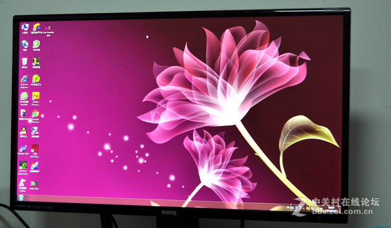 【DIY】入手明基不闪屏GW2760HS，搭配立人“壁挂”小机箱