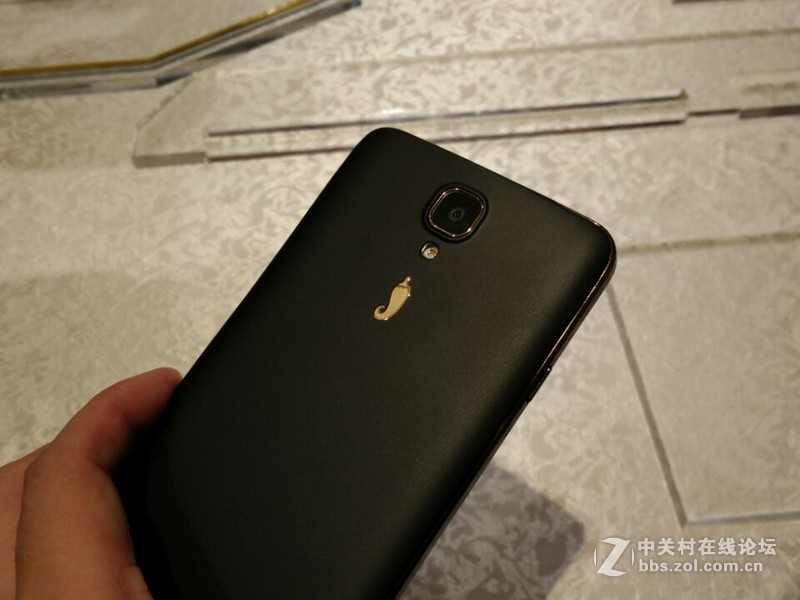 #国民良品发布会# 小辣椒9真机图赏，够不够辣？（有妹子）