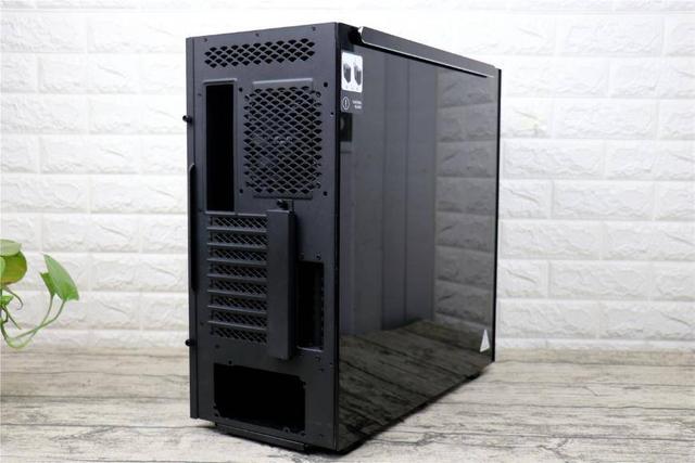 来自魔方世界的清爽，售价599元，这个夏天值得你拥有