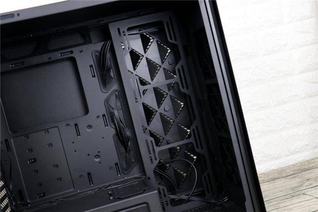 来自魔方世界的清爽，售价599元，这个夏天值得你拥有