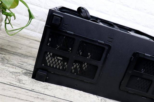 来自魔方世界的清爽，售价599元，这个夏天值得你拥有