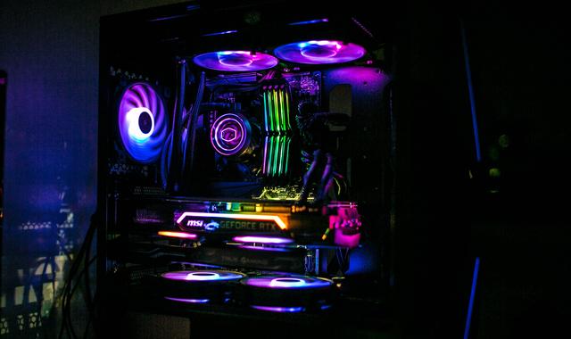 看得见的“芯”动——酷冷至尊 冰神P240开箱