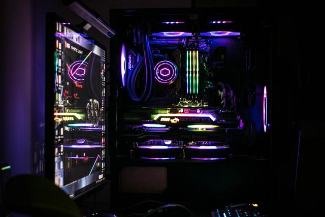 看得见的“芯”动——酷冷至尊 冰神P240开箱