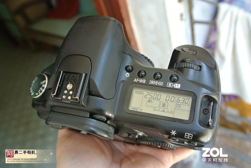 已卖7.1日 佳能30D 原电普充1G卡 价328包邮